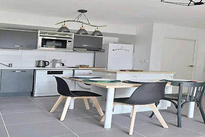 Appartamento con terrazza e parcheggio