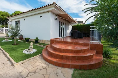Belvilla by OYO Bungalow Park Colibrא