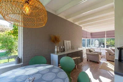 Bungalow in Sint Maartenszee am Strand