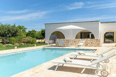 Charme Ostunese con piscina