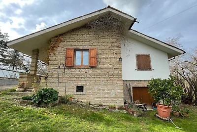 Schönes Ferienhaus mit Swimmingpool in der Re...