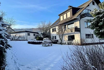 Ferienwohnung mit Balkon und Garten
