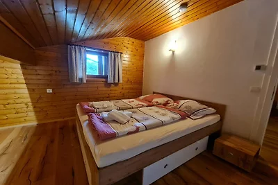 Appartamento moderno con vista sulle montagne