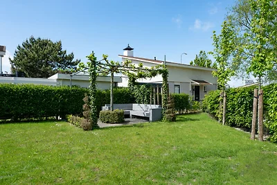 Geräumiges Ferienhaus in Kamperland