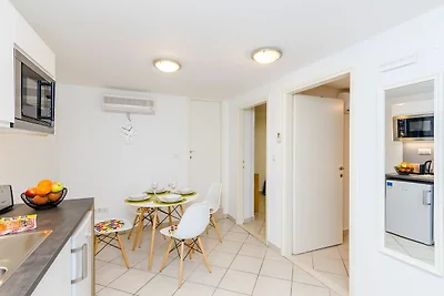 Apartment Domix - Two Bedroom Apartment