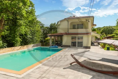 Two Bedroom Apartment with Terrace