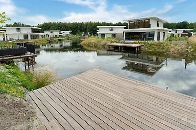 Spaziosa villa a Zeewolde con sauna a...