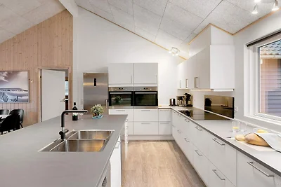 Luxusvilla mit Pool -- By Traum...