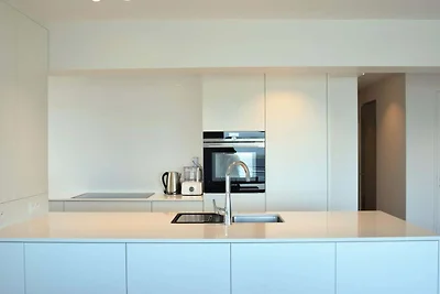 Golfwohnung mit Balkon in Meeresnהhe