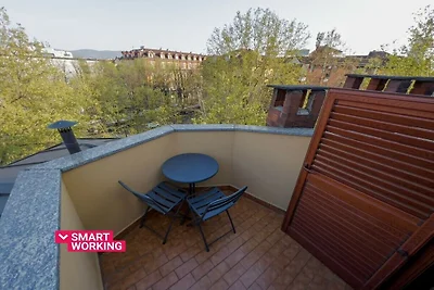Wohnung in Torino mit Balkon und Parken