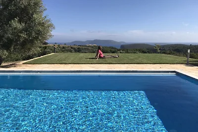 Moderne Villa mit pool in Kamaria Peloponnes
