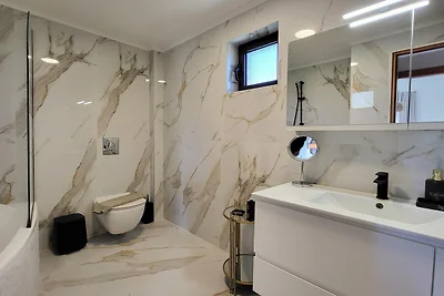 Villa in Sfakaki mit Pool am Strand