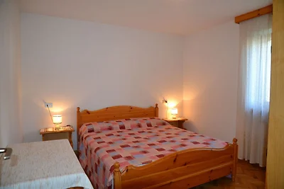 Moderno appartamento a Cavalese, presso l'are...