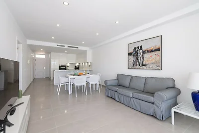 Apartment mit privater Terrasse und Meerblick