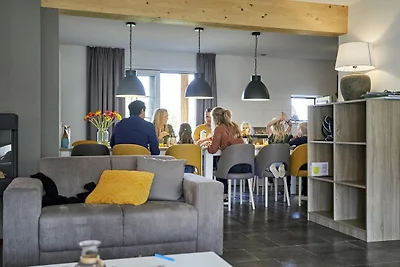 Mooie villa met luxe terras, vlakbij Roermond