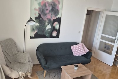 Apartment Mia - Two-Bedroom Apartment with Ba...