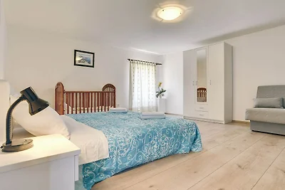 Appartamento a Valtura con ampio giardino