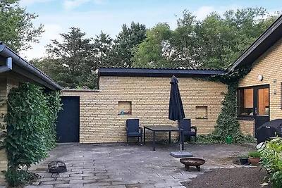 Erholung mit Billard und Whirlpool