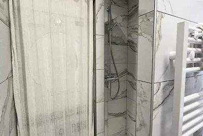 Luxuriöse Ferienwohnung für 8 Personen im Her...