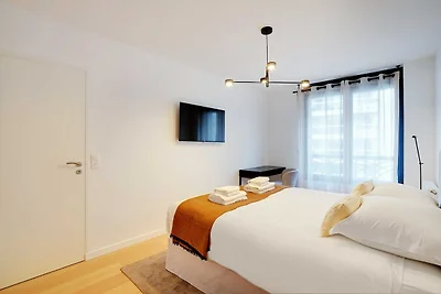 Strak appartement in Levallois-Perret
