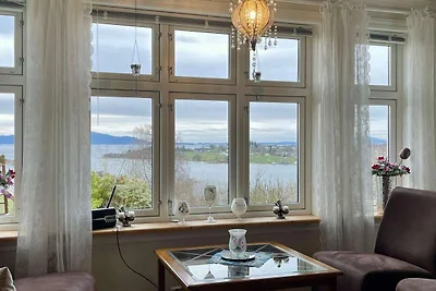 6 Personen Ferienhaus in Sæbøvik