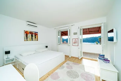 Villa Vista Old Town - Four Bedroom House wit...