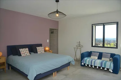 Prachtig herenhuis voor 6 personen in Barjac