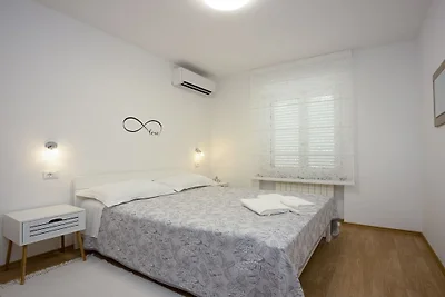Villa a Selina con piscina