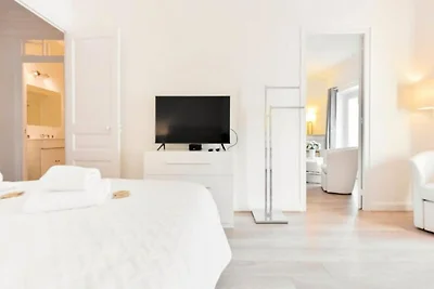 Moderne 3-Zimmer-Wohnung im Stadtzentrum, 1 M...