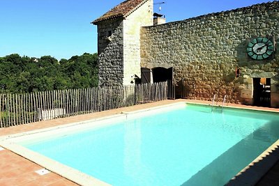 Castello rustico con terrazza a Bon-Encontre