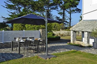 Villa in Locquirec mit Garten