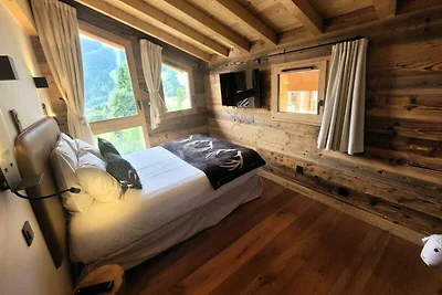Chalet in Les Gets mit Pisten- und Seeblick