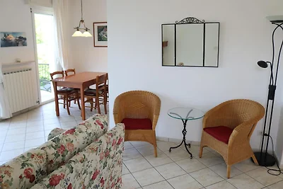 Charmantes Apartment mit Pool in der Nähe von...