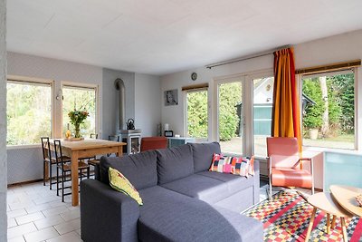 Chalet met grote tuin en eendenvijver