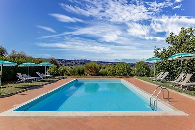 Landferienhaus in Gambassi Terme mit Garten