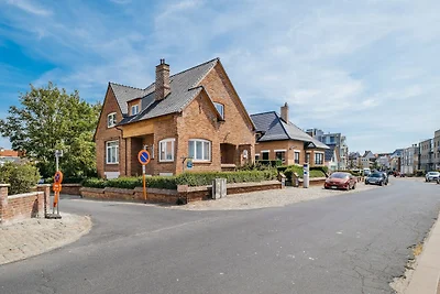 Villa in Koksijde f�r neun Personen