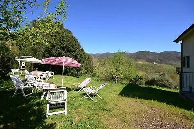 Atemberaubendes Cottage mit Balkon in Sesta...
