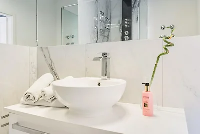 Rosa Taunus Apartment