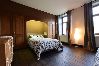 Vintage-Ferienhaus in Saint-Hubert mit Garten