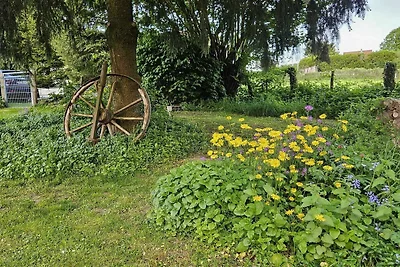 Schilderachtig vakantiehuis met tuin