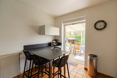 Vakantiehuis met veranda in St. Renan