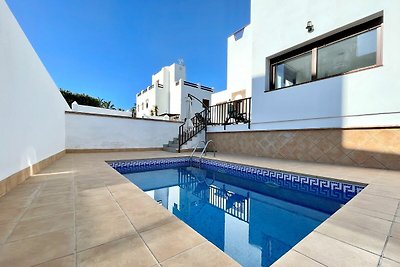 Villa mit privatem Pool in Strand- und...