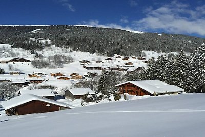 Chalet soleggiato con vasca idromassaggio