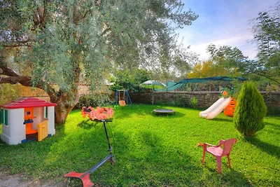 Casa vacanze con piscina privata, Floridia