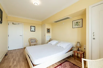 Wohnung an der Zeedijk mit Meerblick