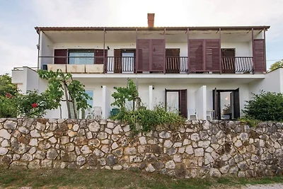 Elegant Brsec Apartments with Sea View - Two ...