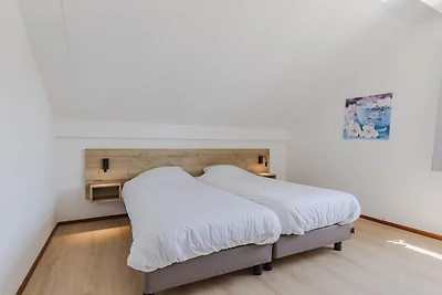 Villa in Arcen mit Bad und...