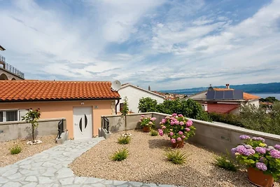 Ferienhaus in Vrbnik mit Schwimmbecken