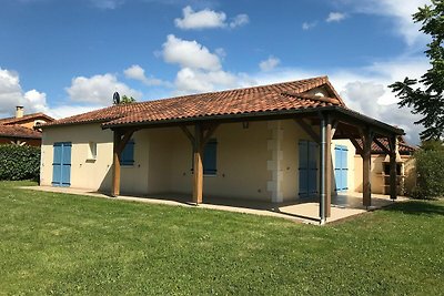 Bellissima villa con piscina in comune