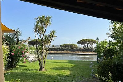 Mooi vakantieappartement aan zee in Grimaud